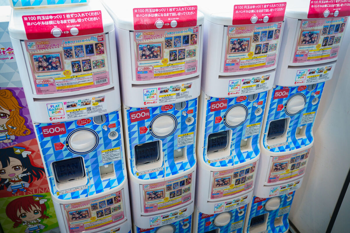 Gashapon capsule toy machines