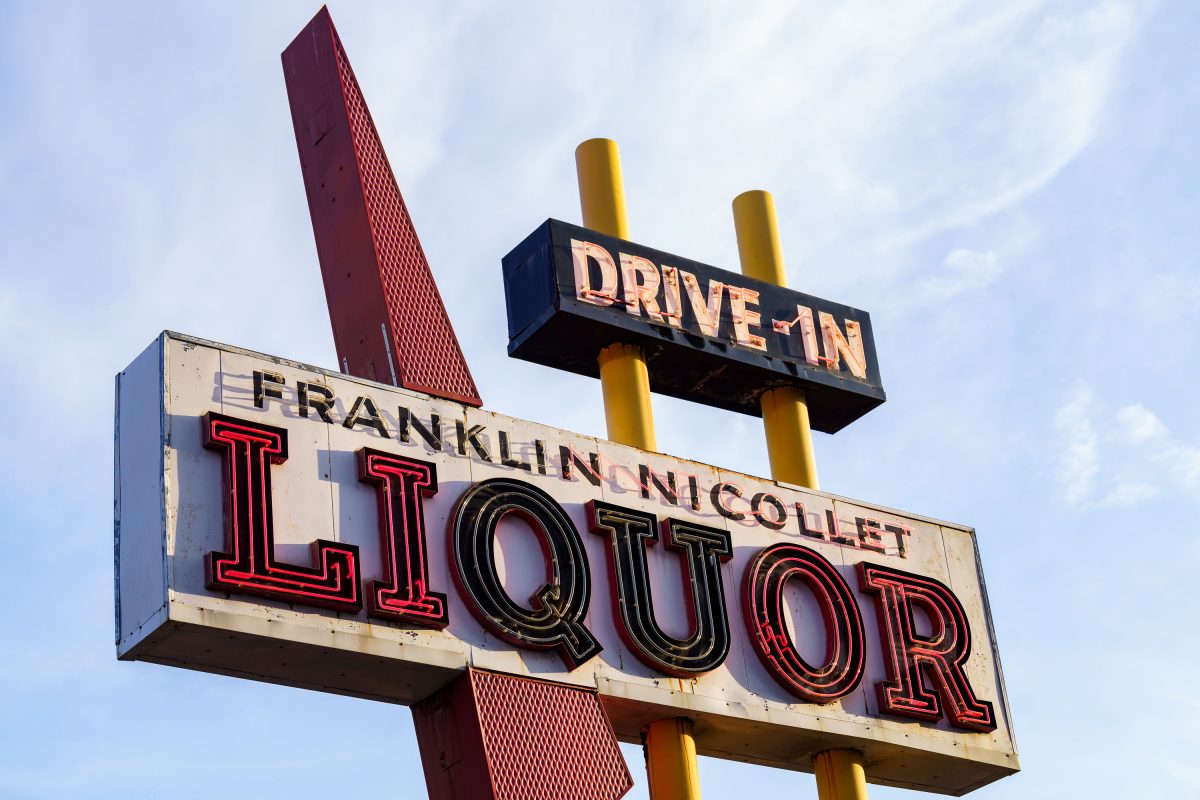 Neon Sign At Franklin Nicollet Liquor Store