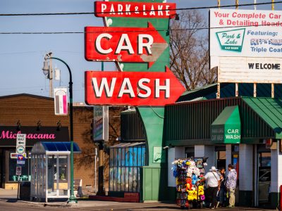 Street Vendor, Park & Lake Car Wash, Lake Street, Minneapolis