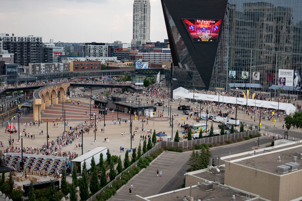 Taylor Swift Crowds in Minneapolis US Bank Stadium