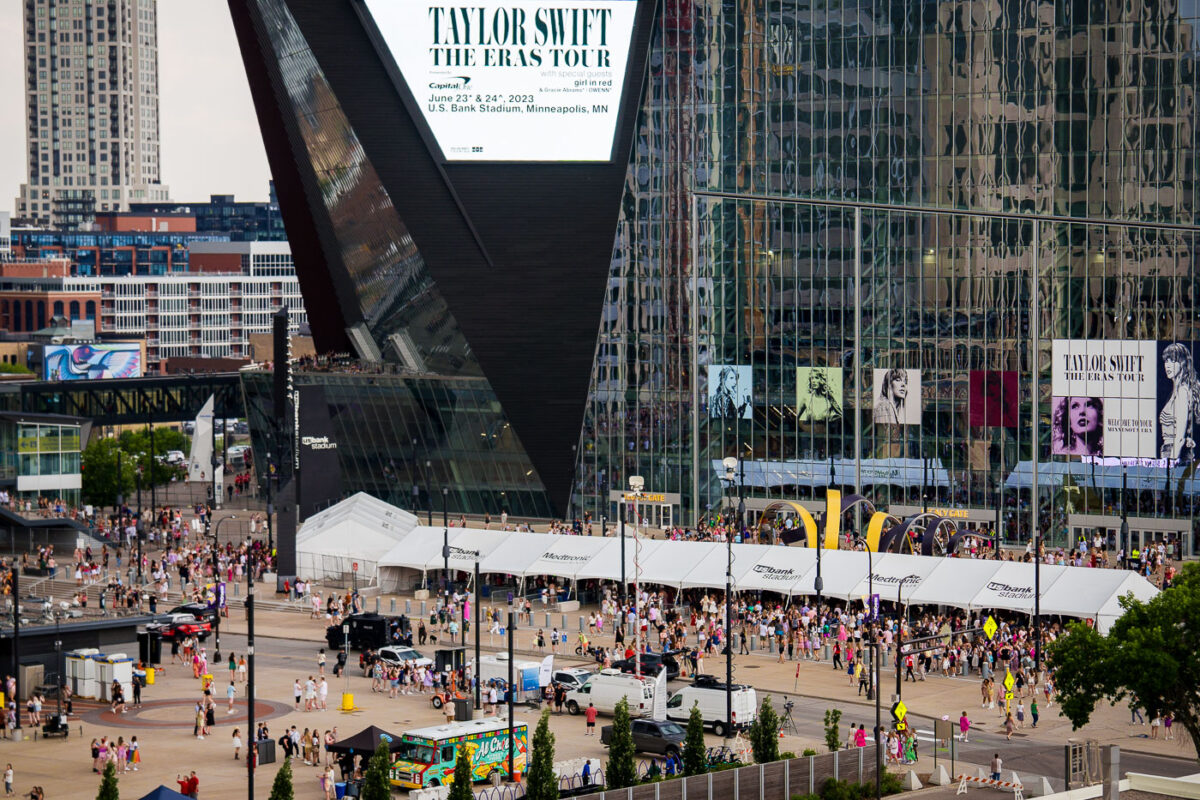 Taylor Swift fans arrive in Minneapolis