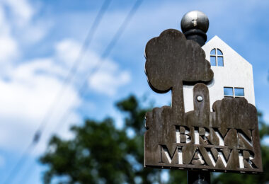 A Bryn Mawr neighborhood sign in Minneapolis.