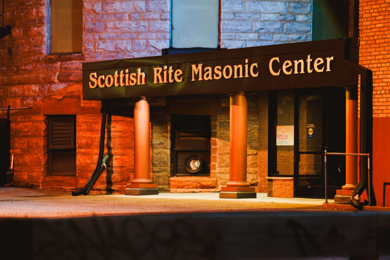 Scottish Rite Masonic Center in Minneapolis 2 Scottish Rite Masonic Center on Hennepin Avenue in Uptown Minneapolis.