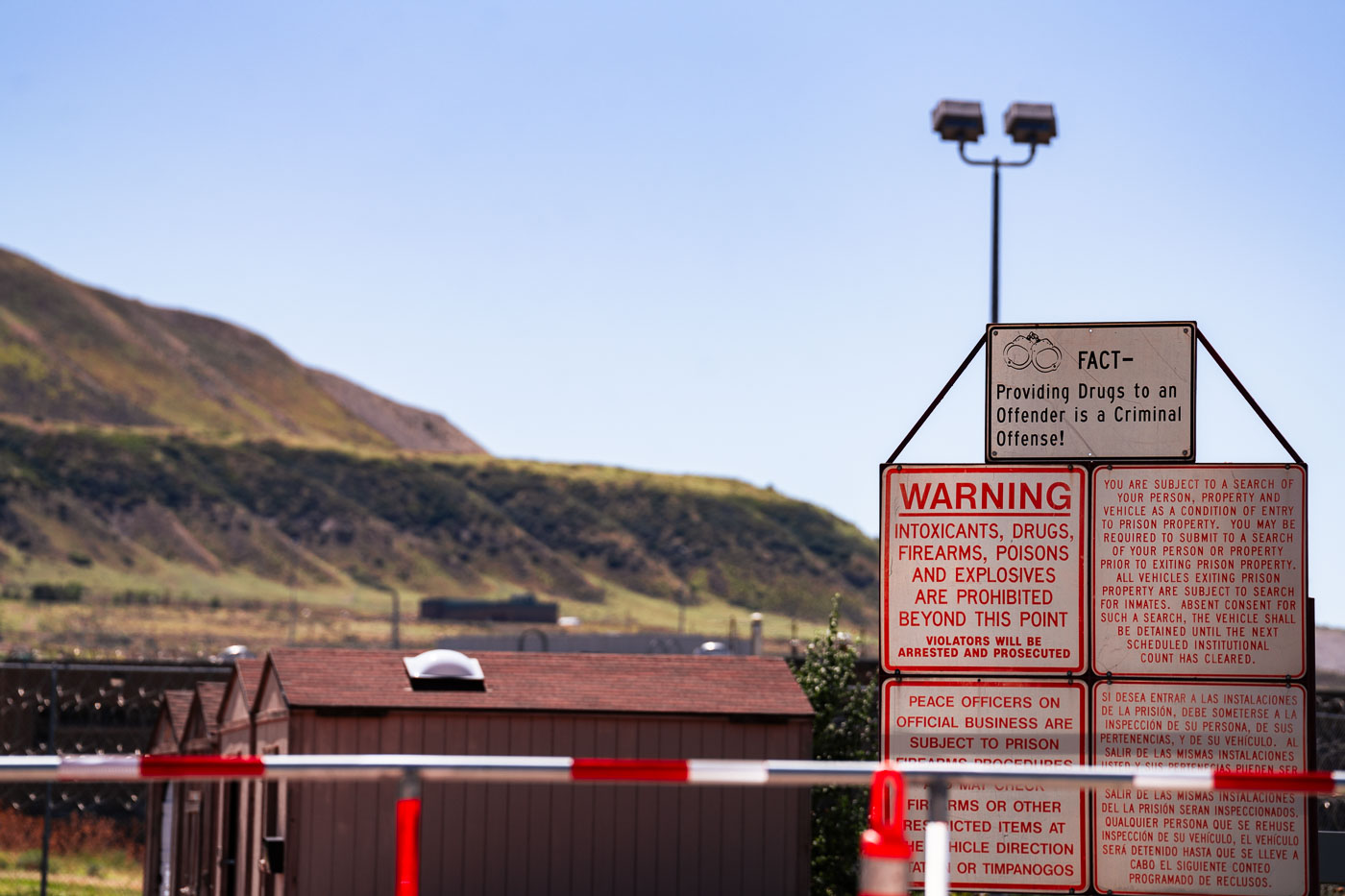 Utah state prison signs outside