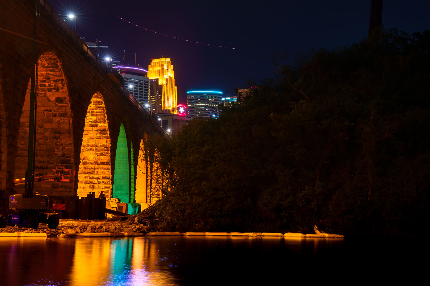 Construction work at the Stone Arch Bridge