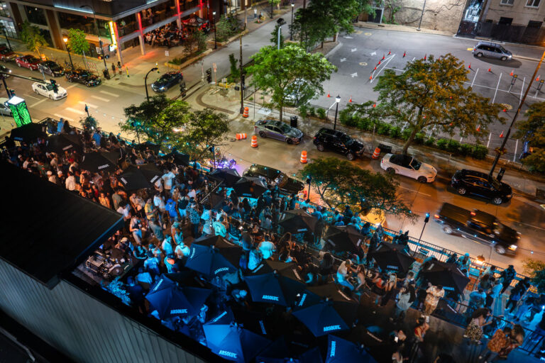 Uptown Ties Rooftop in Minneapolis June 2024 2 Full rooftop at Uptown Ties on Lagoon Ave in Uptown Minneapolis.