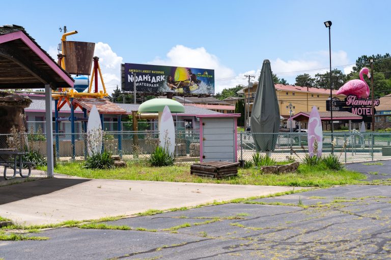 Old Flamingo Motel in Wisconsin Dells