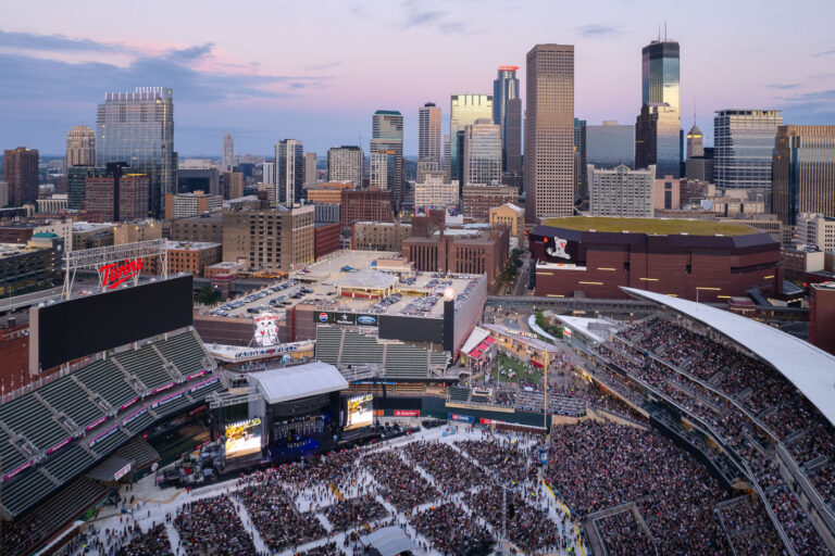Green Day at Target Field in Downtown Minneapolis 3 Green Day at Target Field in Downtown Minneapolis
