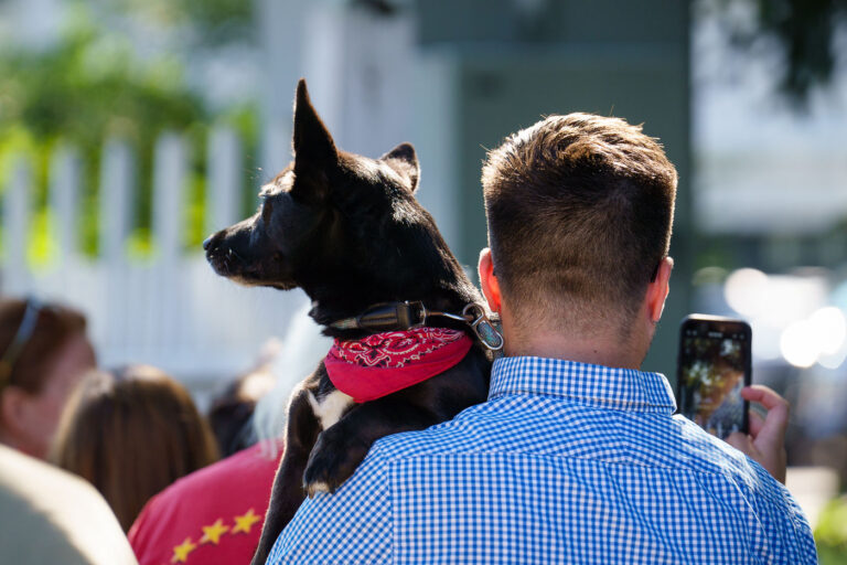 Walz named VP, crowds gather at Governor's Mansion 1 Outside the Eastcliff mansion in St. Paul this morning as Gov Tim Walz prepared to walk out for the first time after being picked as Kamala Harris's VP. Leaving out the back door, he got in a State Patrol SUV to the airport. He'll have Secret Service protection when he lands.