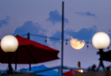 Full Moon in Uptown Minneapolis from Lake Street.