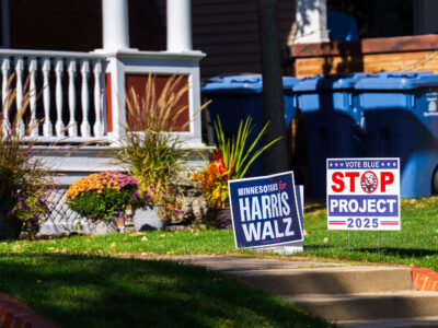 Minneapolis Yard Signs: Harris Walz and Stop Project 2025
