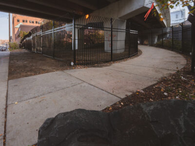 New MNDOT Fencing Along I-94 in Minneapolis North Loop