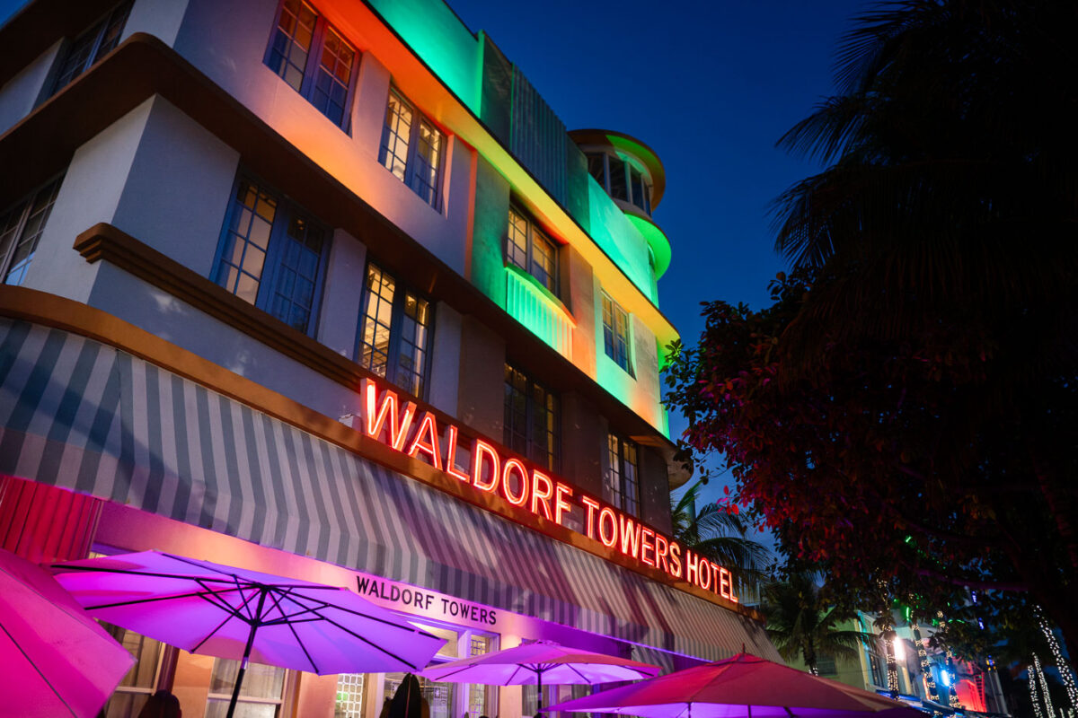 Neon sign on Waldorf Towers Hoitel in South Beach Miami