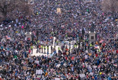 The Minnesota State Patrol estimates 25,000 gathered at the Minnesota State Capitol this afternoon as part of the nationwide “Hands Off!” protests.