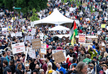 Despite warnings from the law enforcement not to attend today’s No Kings rally after this mornings shootings of Minnesota lawmakers with the killer on the lose, the No Kings Rally is happening at the Minnesota State Capitol in St. Paul.