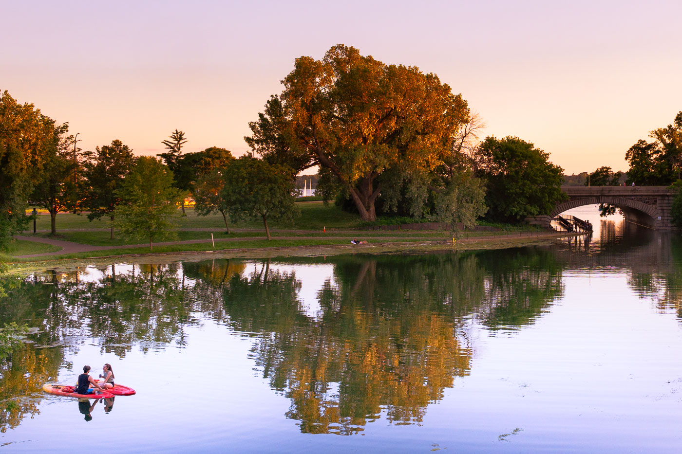 Paddle boarders in Minneapolis