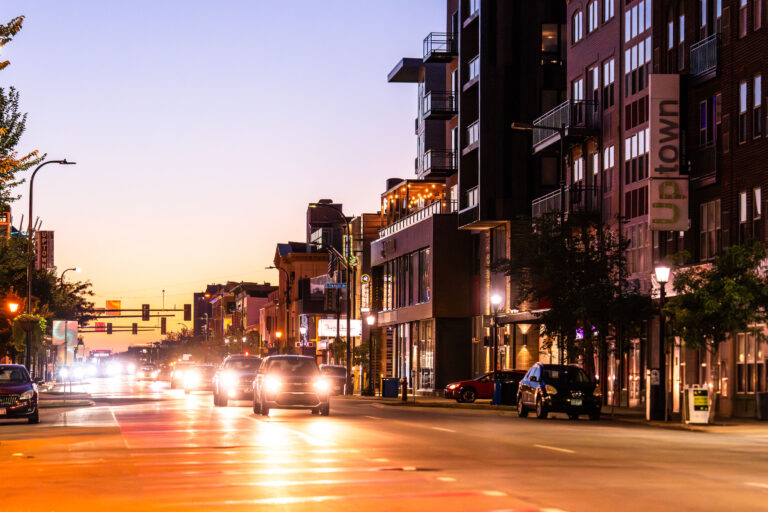 Lake Street Sunset in Uptown Minneapolis 3 Uptown Apartments in Uptown Minneapolis