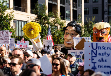 Big Bird at No Kings Minneapolis. 

Thousands protest in Downtown Minneapolis on Saturday October 18, 2025 as part of nationwide “No Kings!” protest.