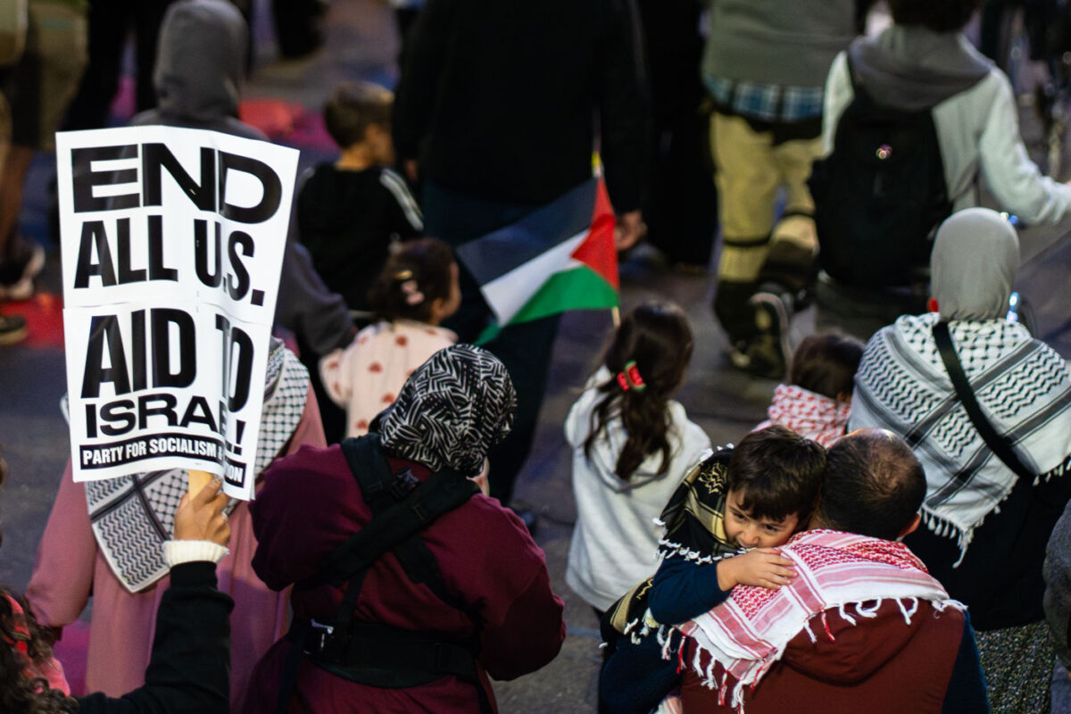 End All U.S. Aid To Israel!