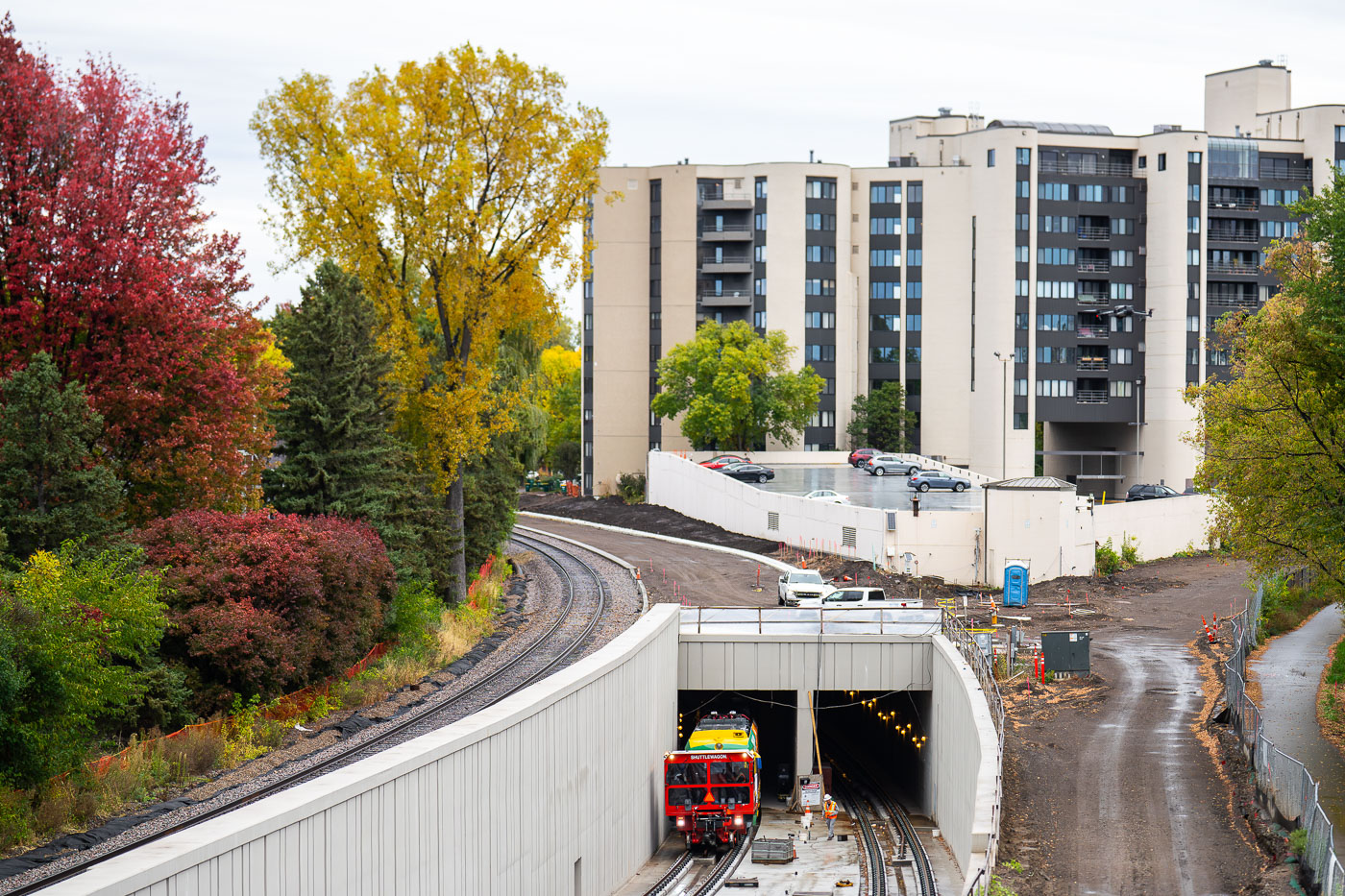 First light rail vehicle through the Kenilworth Tunnel