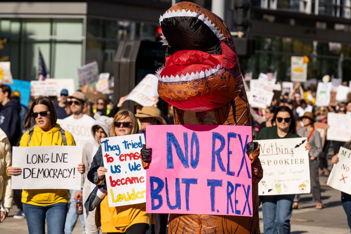 Inflatable Costume No Kings Minneapolis