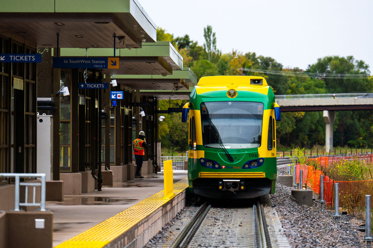 Metro Transit Light Rail at the W 21st Street Station