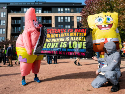 Spongebob Squarepants at No Kings Minneapolis