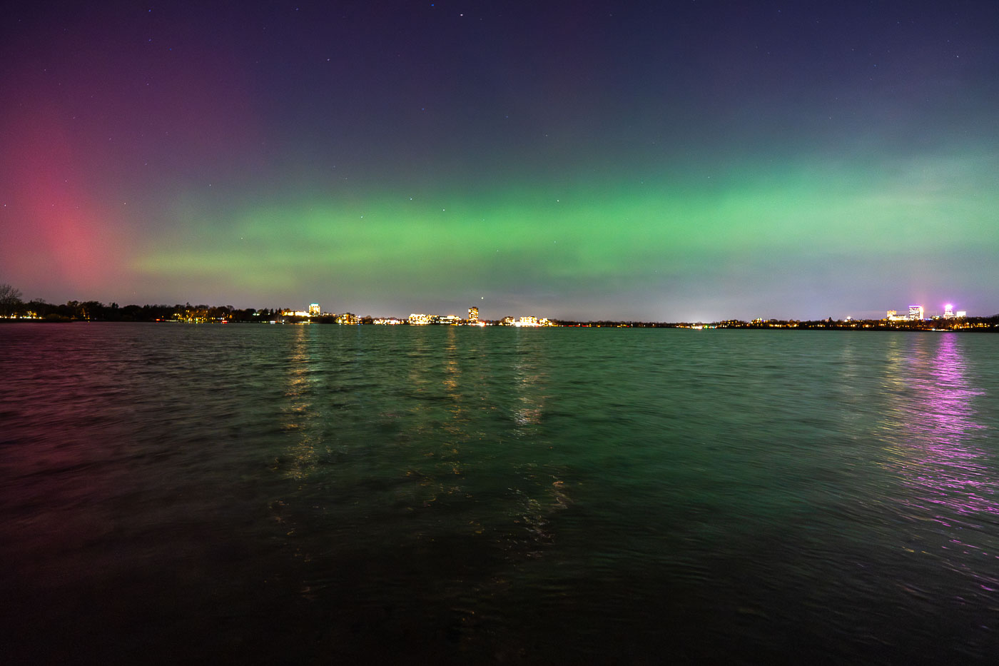 Northern Liights seen over Bde Maka Ska