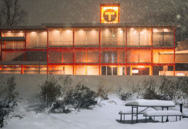 Really pretty snow tonight in Minneapolis. Here's the new West Lake Street train station, with the orange still continuing to grow on me. I'm not there yet.. but getting closer.