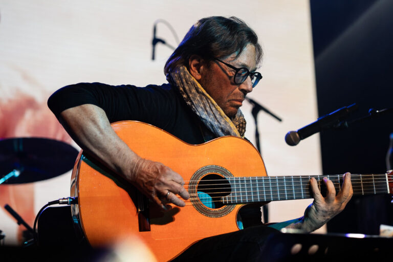 Al Di Meola performing at First Avenue in Minneapolis 3 Bruce Springsteen performed “Streets of Minneapolis” at First Avenue in downtown Minneapolis this afternoon. He was the special guest on a show that included Tom Morello, part of Rise Against, Al Di Meola, Ike Reilly. The “Concert of solidarity & resistance to defend MN!” was announced on Wednesday.