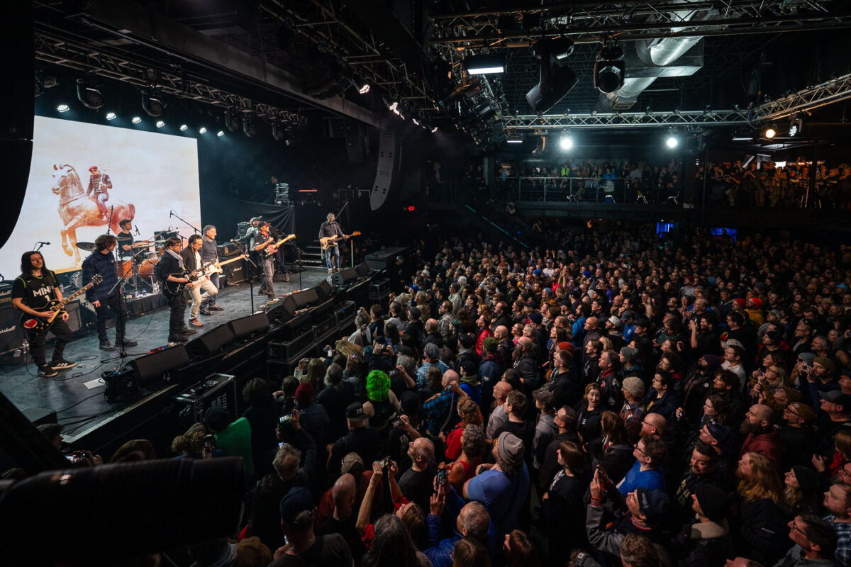 Bruce Springsteen performed “Streets of Minneapolis” at First Avenue in downtown Minneapolis this afternoon. He was the special guest on a show that included Tom Morello, part of Rise Against, Al Di Meola, Ike Reilly. The “Concert of solidarity & resistance to defend MN!” was announced on Wednesday.