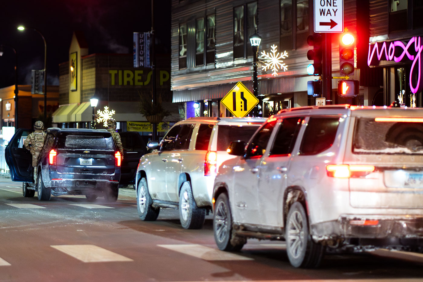 Federal Agents Standing in SUV Doors, Minneapolis