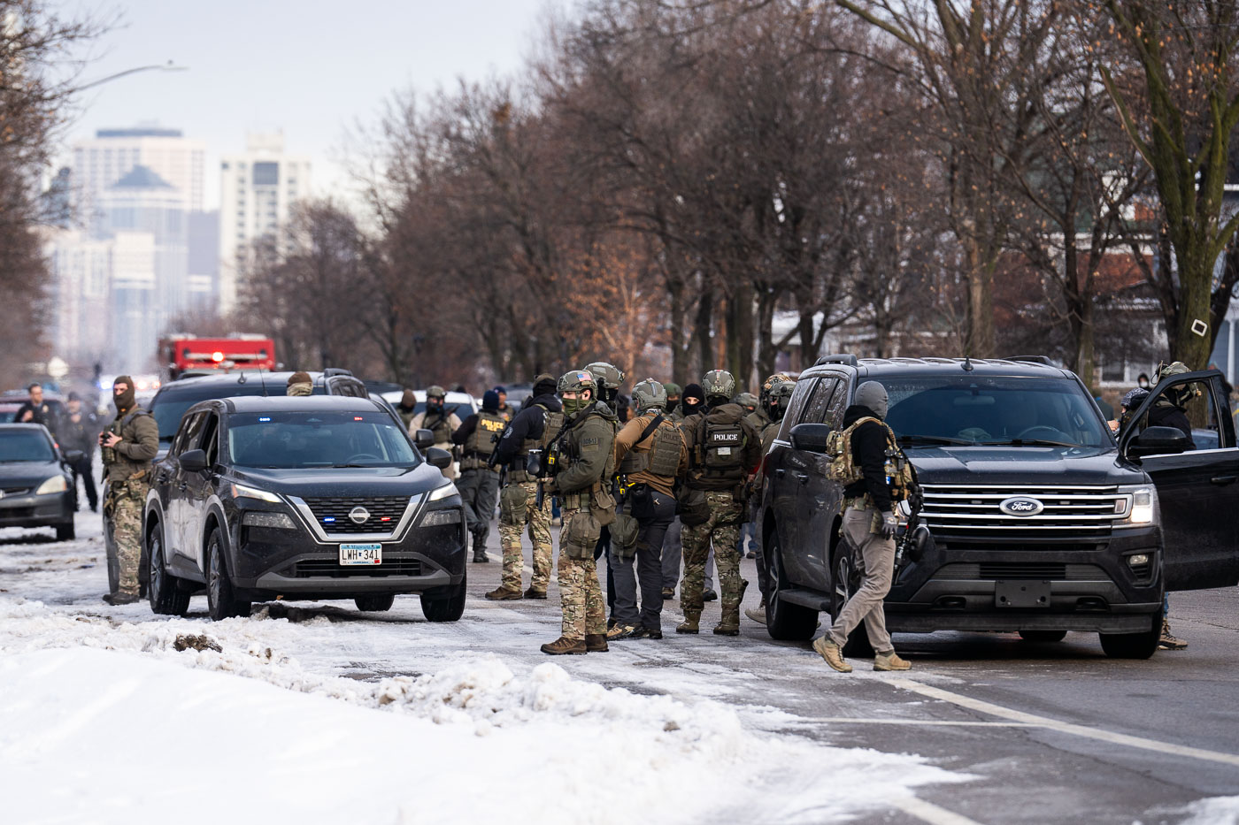 ICE Agents on Portland Ave in Minneapolis