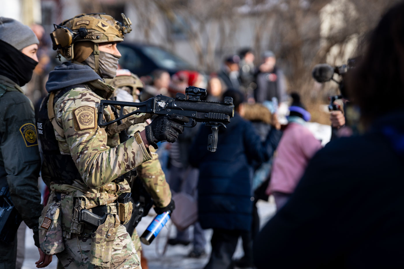 Less lethal weapons aimed at observers in Minneapolis