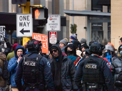 Minneapolis Police Confront Anti-ICE Protesters Downtown