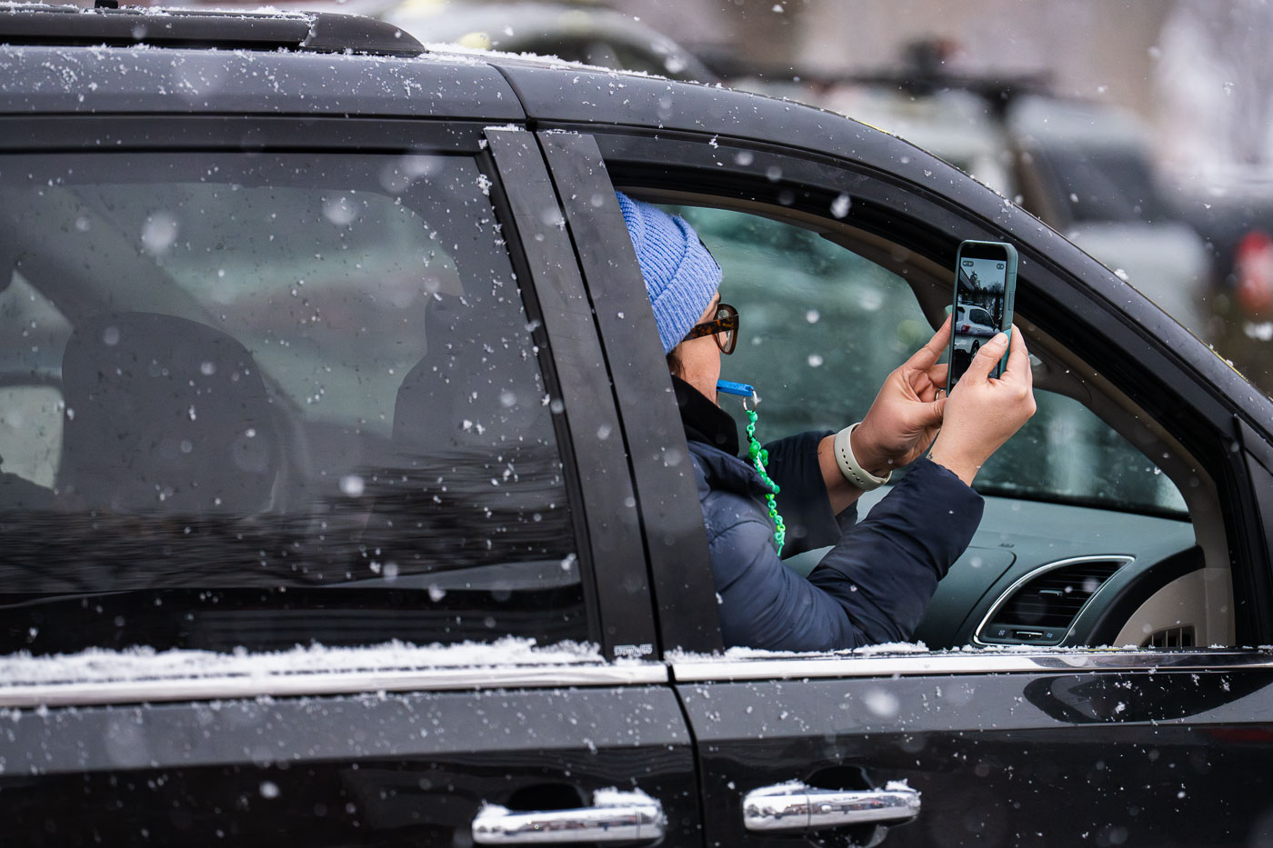 Observer blows whistle and records ICE in Minneapolis