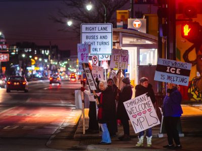 Anti-ICE Protest at Lake St & Chicago Ave, Minneapolis