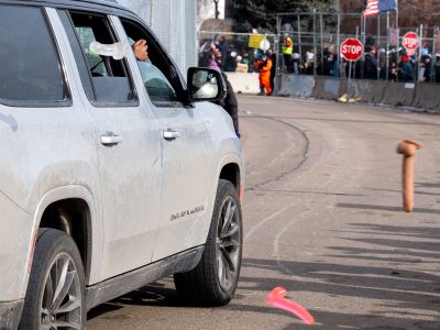 Minneapolis: Dildos thrown at ICE vehicles near Whipple Building