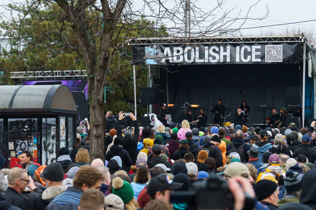 Dropkick Murphys perform at a benefit concert across the street from where Alex Pretti was killed by federal agents. Dropkick Murphys finished their acoustic set with "I'm Shipping Up to Boston". Their set was part of a 7 hour benefit show across from where Alex Pretti was killed by federal agents on January 24. A little over a mile from where Renee Good was killed 17 days prior.“We’ll never forget what we saw with our own eyes, we’ll never forget what we’ve seen here today. Thank you all for allowing us to come bear witness with you, thank you Minnesota!”.