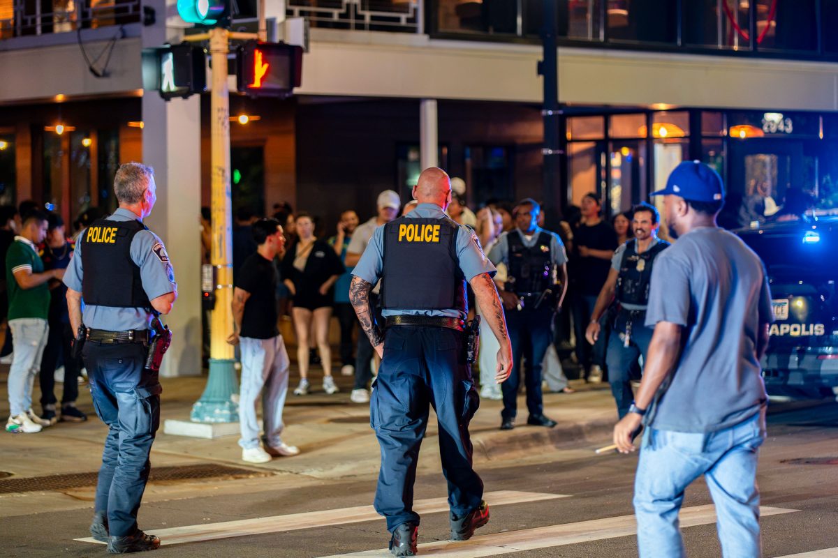 Minneapolis Police officers outside Lake Street night club