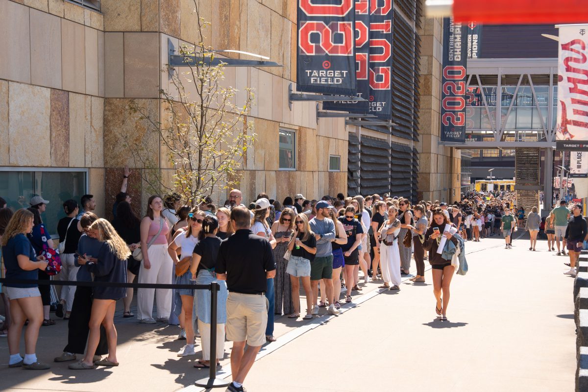 Fans in line for Noah Kahan merch in Minneapolis