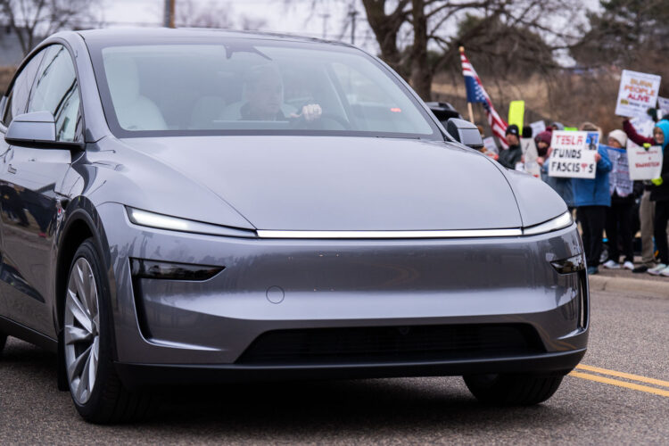 About 500 protesters outside Tesla in Minneapolis (Golden Valley) with signs reading “NOT PAID JUST PISSED”, “Tesla Funds Fascists”, “Save the VA”, “No Vet Left Behind”, Make Nazis Afraid Again” to name a few. This is the 7th weekend in a row of protests at this showroom. About 500 protesters outside Tesla in Minneapolis (Golden Valley) with signs reading “NOT PAID JUST PISSED”, “Tesla Funds Fascists”, “Save the VA”, “No Vet Left Behind”, Make Nazis Afraid Again” to name a few. This is the 7th weekend in a row of protests at this showroom.